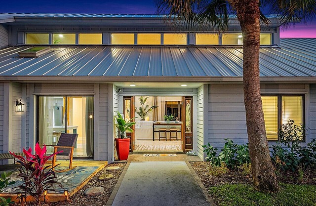 The Latitude Adjustment! Hobe Sound, Bike To Beach