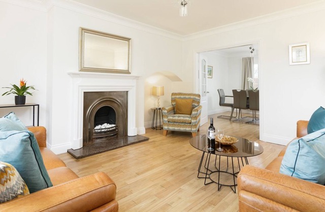 The Lodge - a holiday cottage that sleeps 8 guests in 4 bedrooms