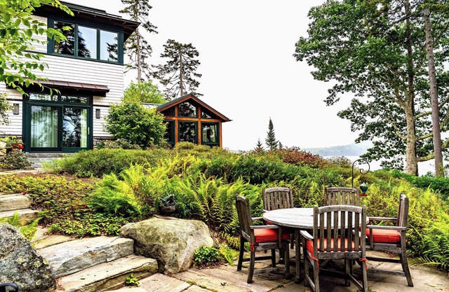 The Lodge at Seaside in Friendship