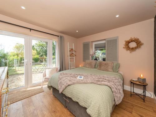 The Lodge - Elegant Comfort in a Peaceful Setting