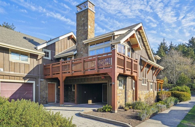 The Lodges D2 - Beachcomber Vacation Homes