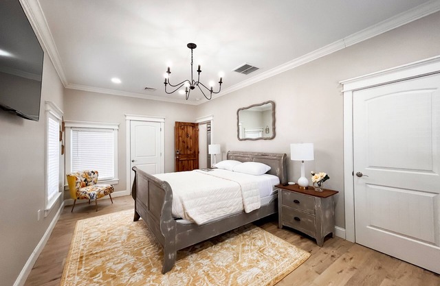 The Marigold Room- Room #3 Private Suite