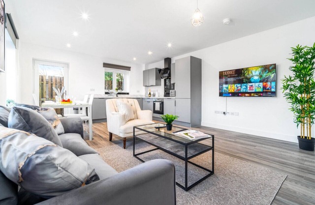 The Marsons Collection - 2 Bed - Parking - Balcony