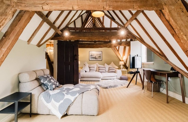 The Mill House - Beautiful 4BD Country Home