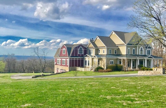 The Mont Salvat Estate