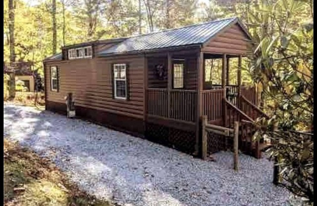 The Mountain Mini - 4.5 Miles from App State Campus