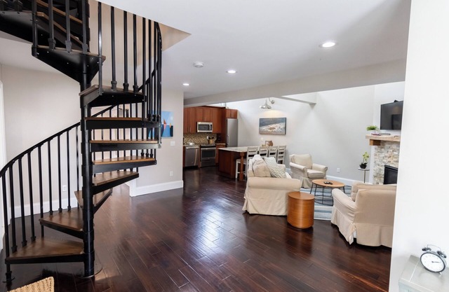 The Newport Lofts – 543 Thames Street