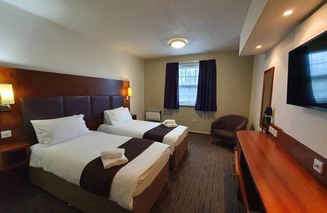 The Oakwood Hotel by Roomsbooked