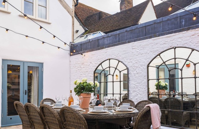 The Old Coach House At The Bull On Bell Street