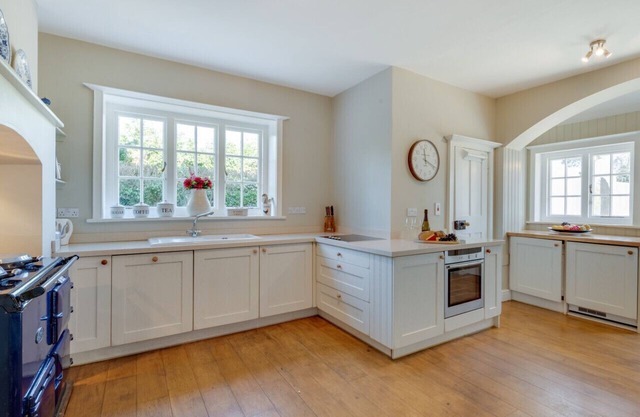 The Old Vicarage - Five Bedroom House, Sleeps 12