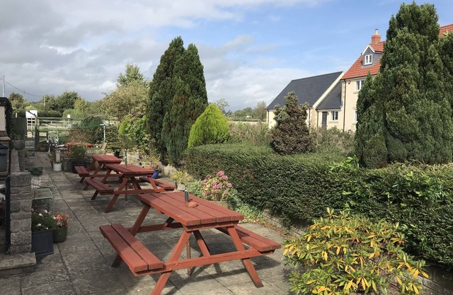 The Pecking Mill Inn