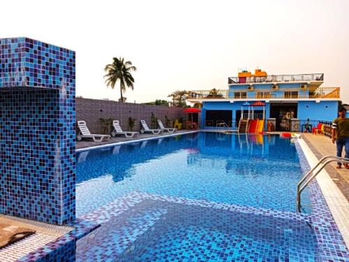 THE PELICAN BEACH RESORT