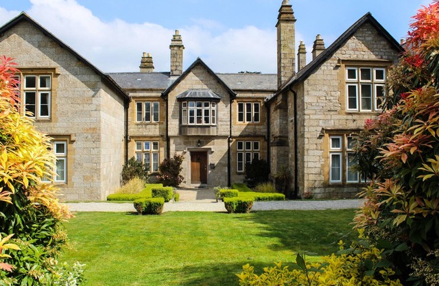 THE PENTHOUSE, family friendly, character holiday cottage in Gulval