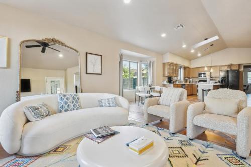 The Perfect Family Escape- Spacious and Cozy home