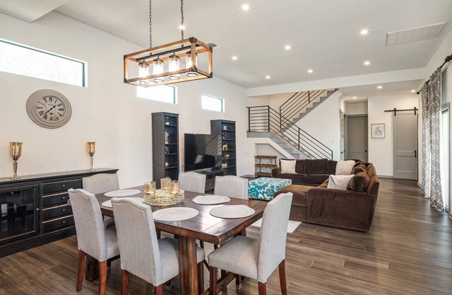 The Reserve: Private Pool, outdoor entertainment area, master downstairs, Wifi, Parking