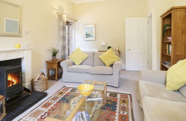THE RETREAT, with open fire in Wetheral