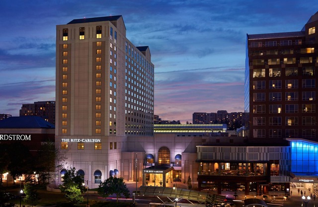 The Ritz-Carlton, Pentagon City