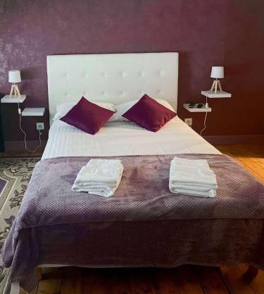 The Rooms of Vilmorais - Violette Prince