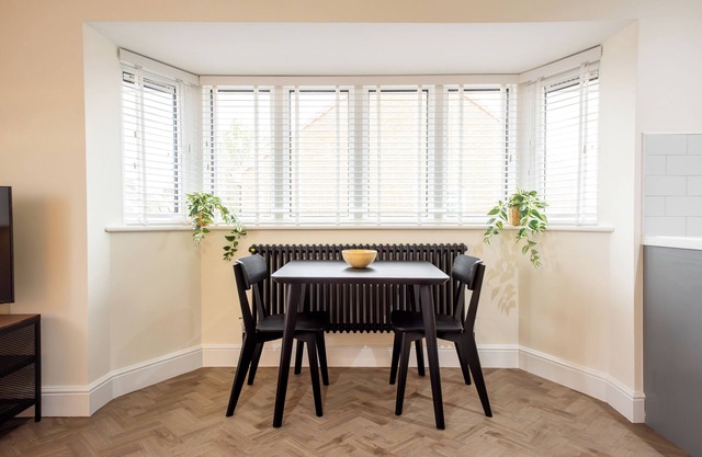 The Royal Apartments Harwich - One Bed Apartment - Fast WiFi - Private Parking
