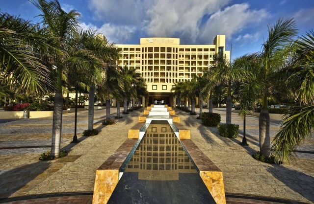 The Royal Sands 2 Bedroom Sleeps 6