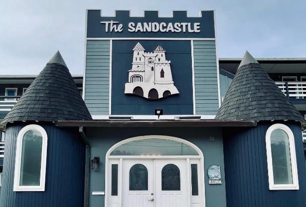 The Sandcastle Beachfront Hotel