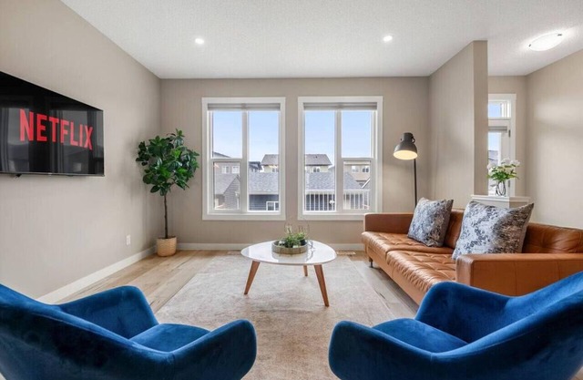 The Sapphire - Detached Home w/ Parking!