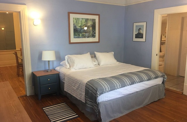 The Sawtelle House: in the heart of the UA and 4th Ave districts