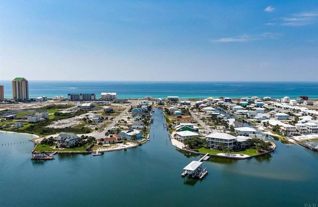 The Sea Turtle House-Sound View Canal-Dock-Private Heated Pool-Elevator 3BR 3BTH
