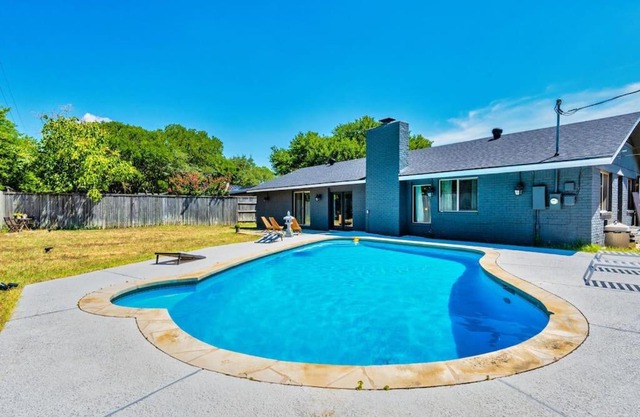 The Sinatra - Fun 5BD Home Huge Pool Game Room