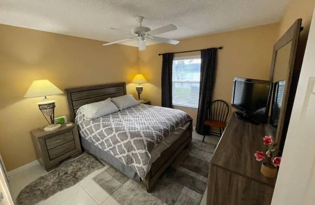 The Sleep Inn (1Br/Bath + Kitchen)