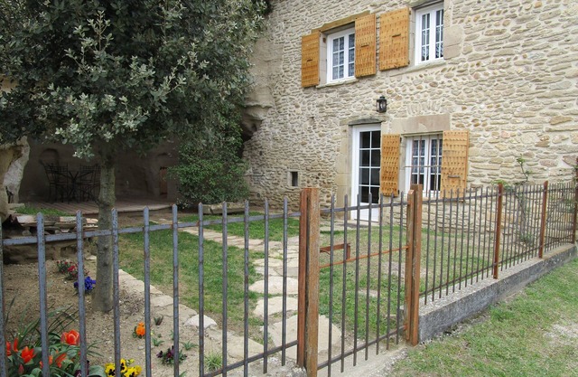 THE SMALL GITE OF THE MARNE