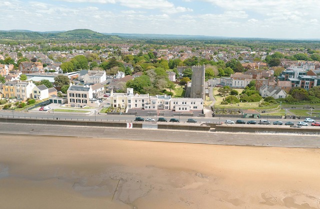 The Snug - Seafront Apartment - Burnham on sea