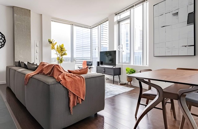 The Sophari Experience: 2BR+Den Bellevue|Penthouse