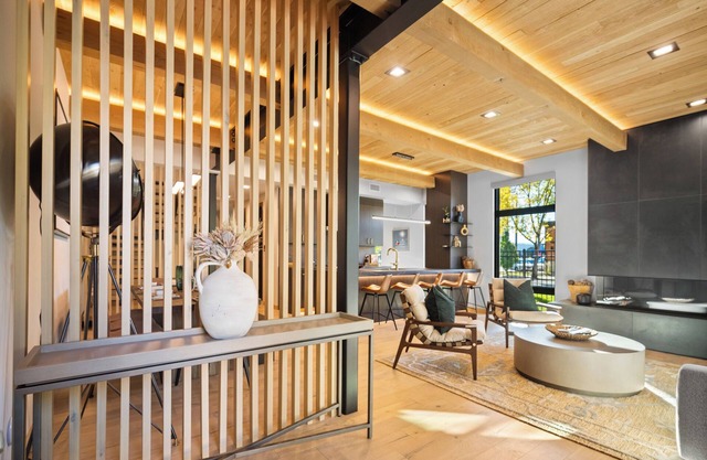 The Sparrow, Urban Luxe Retreat Downtown Coeur d'Alene, Luxury Home