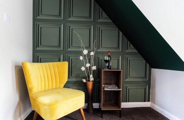 The Storybook StaynnCentrally located charming 2-Bed Terrace in Guisborough