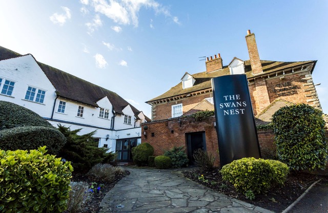 The Swans Nest Hotel