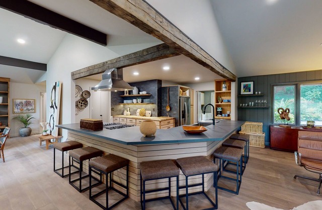 The Treehouse | Rustic-modern retreat in Pisgah Forest, professionally decorated