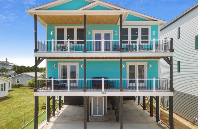 The Turquoise Turtle -Private Pool, Hot Tub, Ocean View, 2nd Row, 4BR, Kids Area