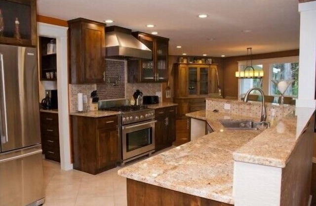 THE ULTIMATE! Warmer location, Spacious, PERFECT for GOLFERS, FAMILIES, Pets