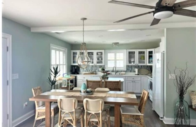 The Uncorked Cottage ~North River Retreat~North VA
