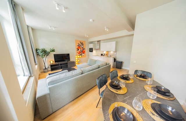 The Urban Riviera 3BDR Apartment JUF