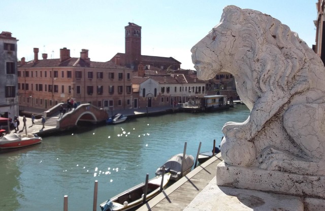 The Venetian House with a view of the Cannaregio canal IT027042C2DHCNX36U