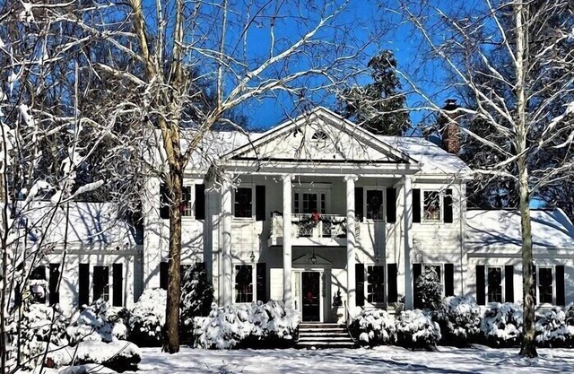 The Virginia Cliffe Inn