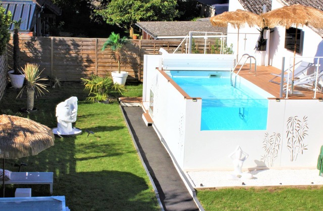 The White Home Broadway, Luxury Jacuzzi, exclusive private heated pool