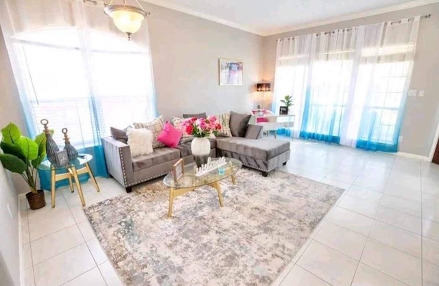 Theme Rooms w/Pool & HotTub & Fire Place