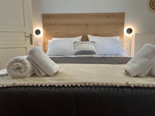 THEODORA SUITE Boutique Comfort with Free Secure Parking