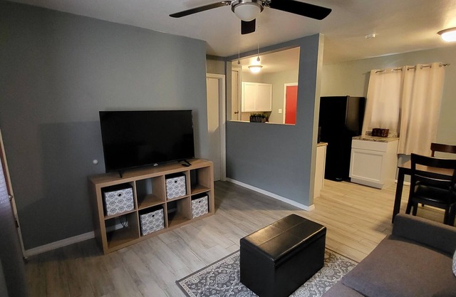 This apartment is a 1 bedroom(s), 1 bathrooms, located in El Paso, TX.