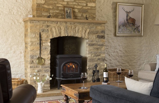 This beautiful cottage enjoys a fabulous rural location on a mixed working farm.