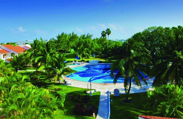 This resort & location is simply Heaven !