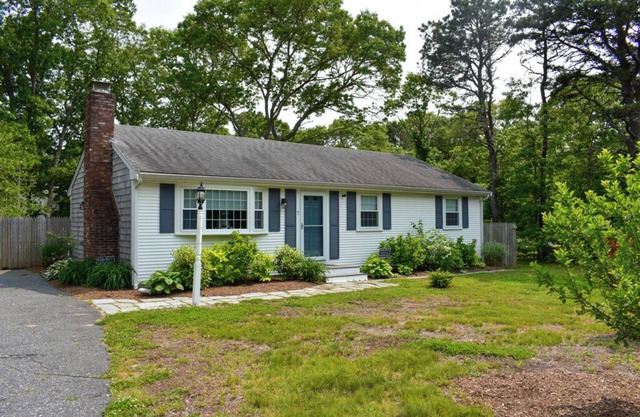 Three bedroom home with central air conditioning